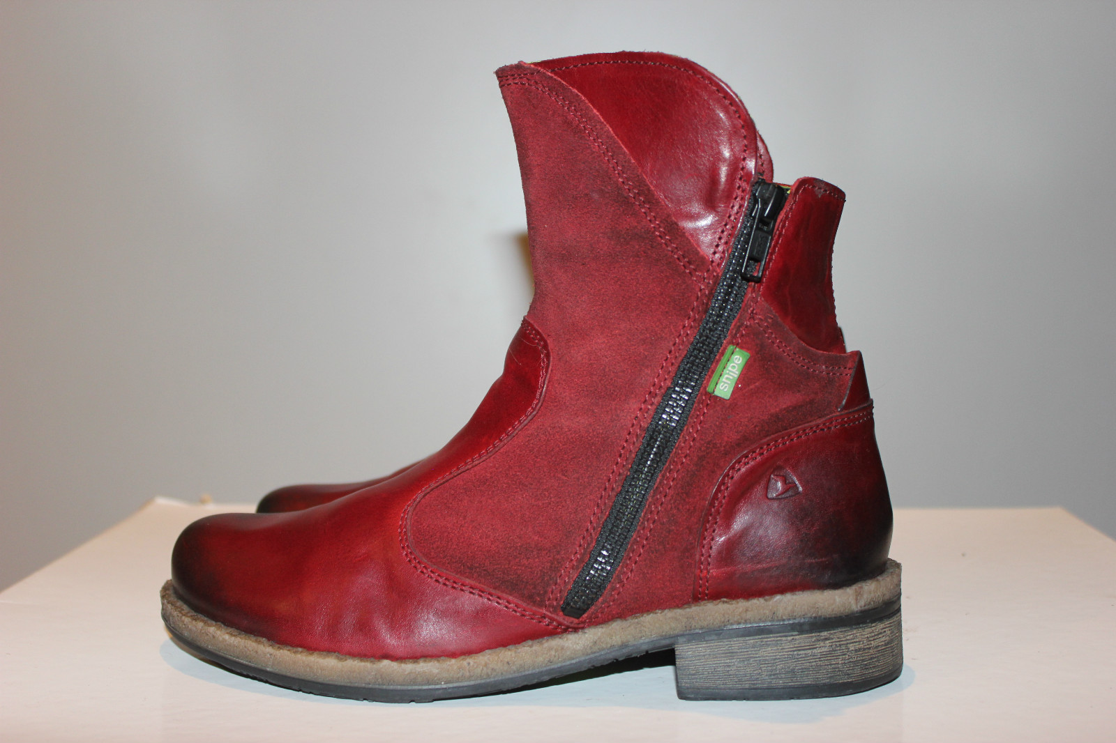 Snipe Super Beautiful Red Real Leather Biker Boots, Size 38, Excellent Condition Snipe Super Beautiful Red Real Leather Biker Boots, Size 38, Excellent Condition