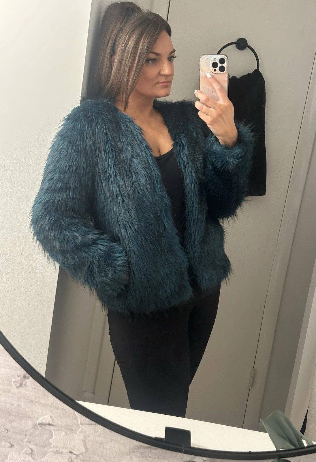 UNDERCOVER Giacca pelliccia sintetica shag blu media Victoria's Secret Moda International