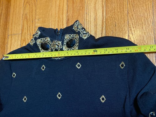Outlander M Vintage Black W/Gold Tone Embroidery Wool Blend Sweater Rhinestones - Picture 6 of 10