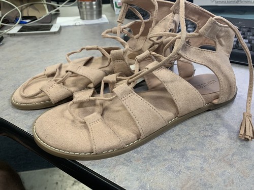 Old Navy Women Taupe Blush Pink Gladiator Lace Up Sandals 8 Slippers Flat Shoes