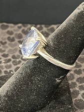A Stunning 925 Sterling Silver Size 6 Ring Blue Sapphire Gemstone MCM 4.9 Grams