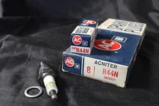 Nos AC Acniter R44N Fire Ring Spark Plugs Full Box of 8 Camaro Corvette