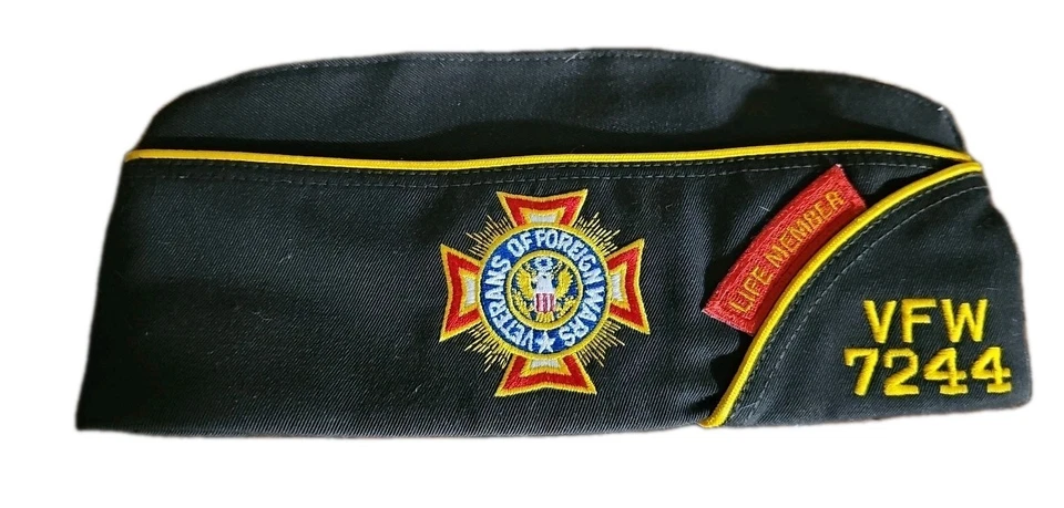 Sombrero de guarnición de miembro de la vida VFW 7244 California USMC insignia cintas y prendedores de rango Foto 2 de 4