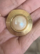 Vintage Scarf Clip Hinged Ring Shoe clip Retro jewelry MCM Gold Pearl