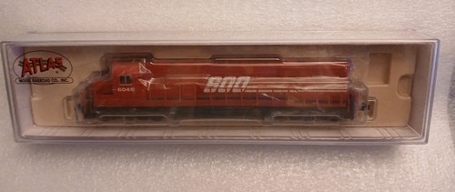 Atlas #49023 SD-60M SOO Line #6049 NIB all Red engine white lettering