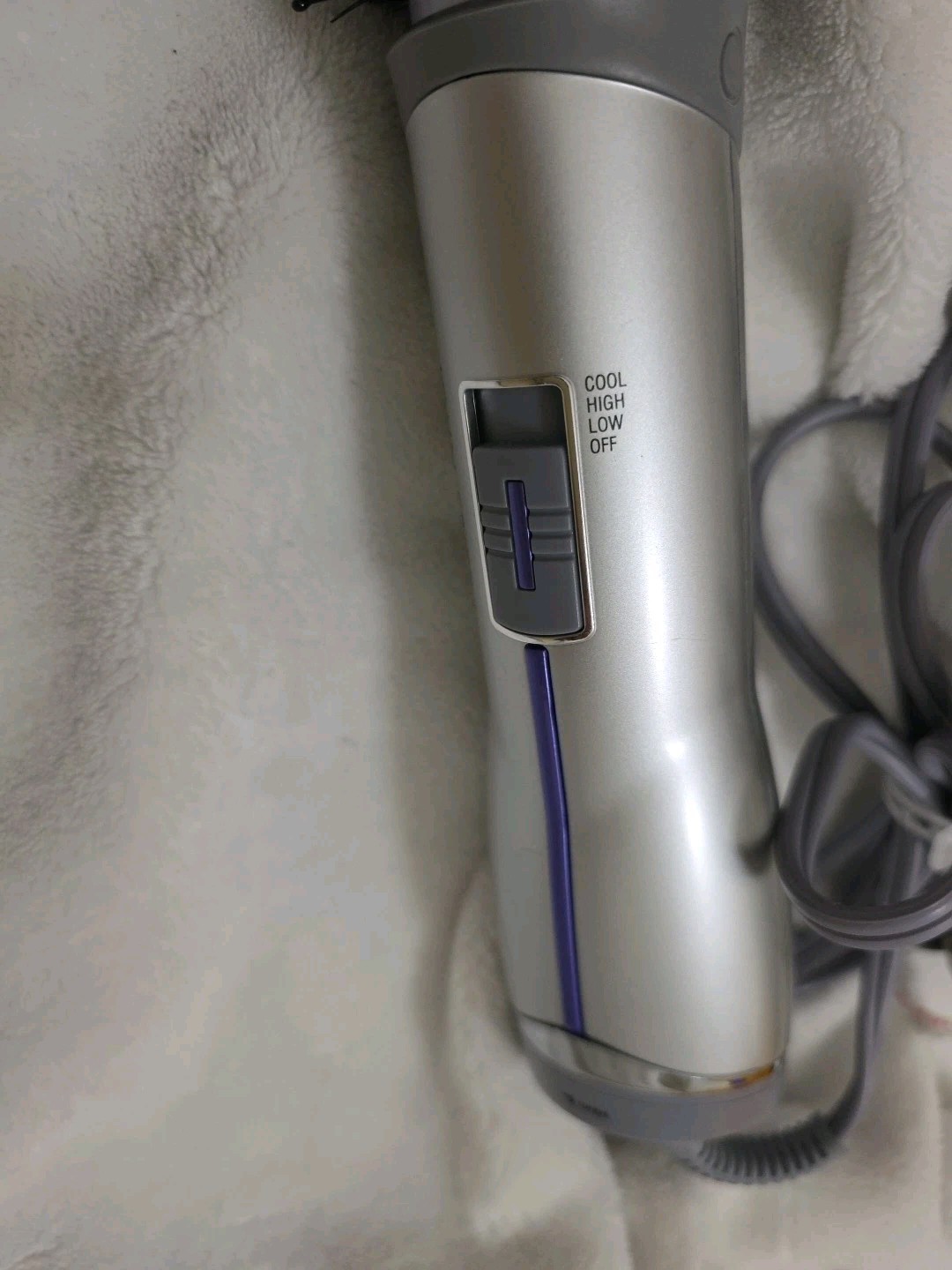 John Frieda Salon Shape 1.5" Ionic Hot Air Brush JFHA5 Frizz Ease Blow Out