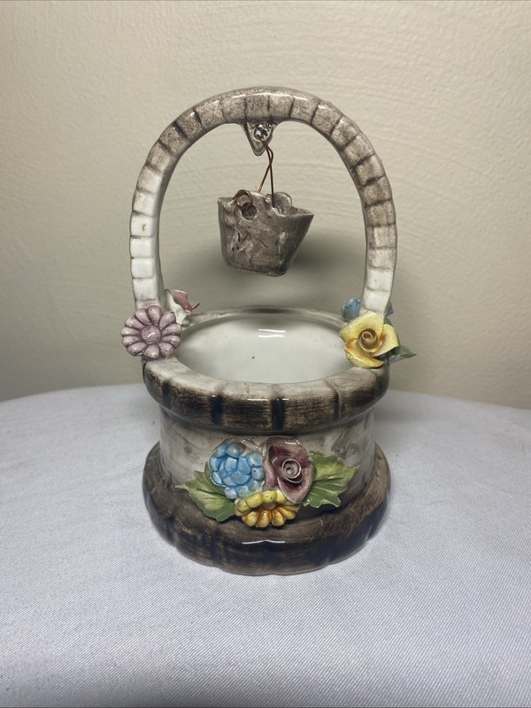 Nuova Capodimonte, Italy - Porcelain 6 1/4" Wishing Well with Floral Accents