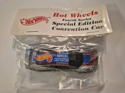 Hot Wheels 4th Series Special Edition Convention Car 9th Annual Larry Wood Indy 