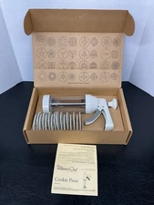 The Pampered Chef Cookie Press #1525 Original Box 16 Discs New