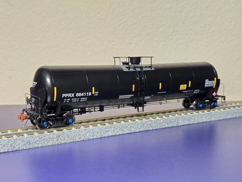 HO Scale Scaletrains Trinity 31K Crude Oil Tank Car, PPRX 664119, SXT38292 - Picture 3 of 4