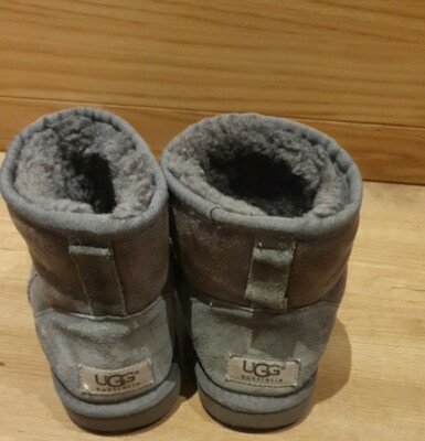 WOMEN'S UGG BLACK CLASSIC MINI II BOOTS #MODEL: 5854 SIZE