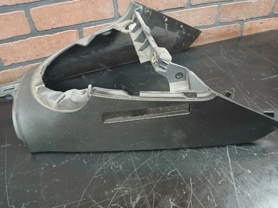 Ободок переключателя центральной консоли 2006-2010 Pontiac Solstice Saturn Sky aah51722 - Изображение 2 из 4