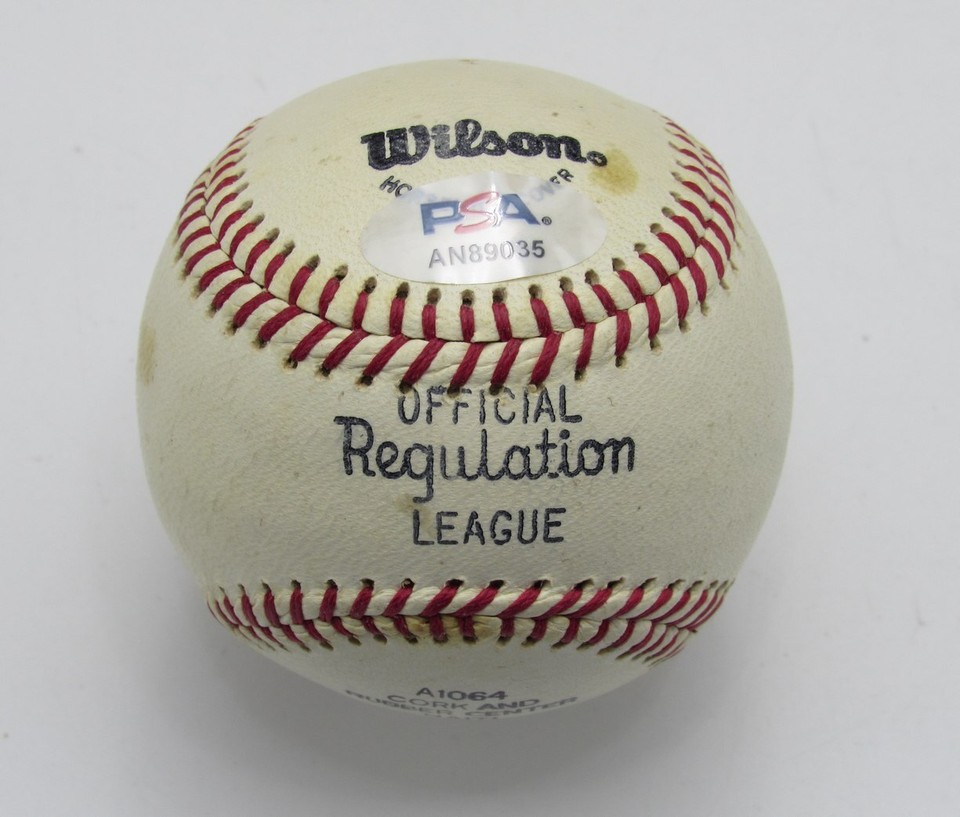 Yogi Berra HOF Signed/Auto Wilson Baseball New York Yankees PSA/DNA