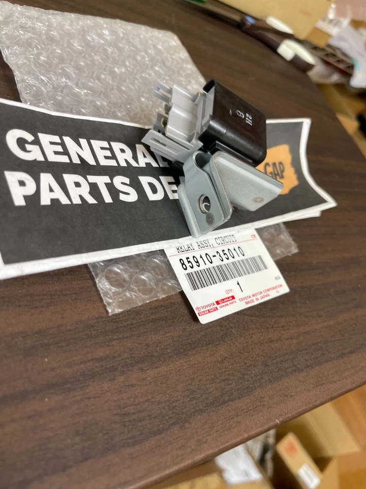 Genuine Toyota Fuel Pump Relay for 4Runner 1989-1995 Pickup 1989-1995 2.4L 3.0L - Image 3 of 4