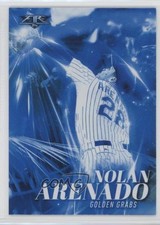 2017 Topps Fire Golden Grabs Blue Chip Nolan Arenado #GG-16 9oo