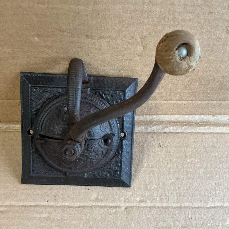 ANTIQUE VINTAGE COFFEE HAND GRINDER TURNS FREE-COULD USE A RESTORATION
