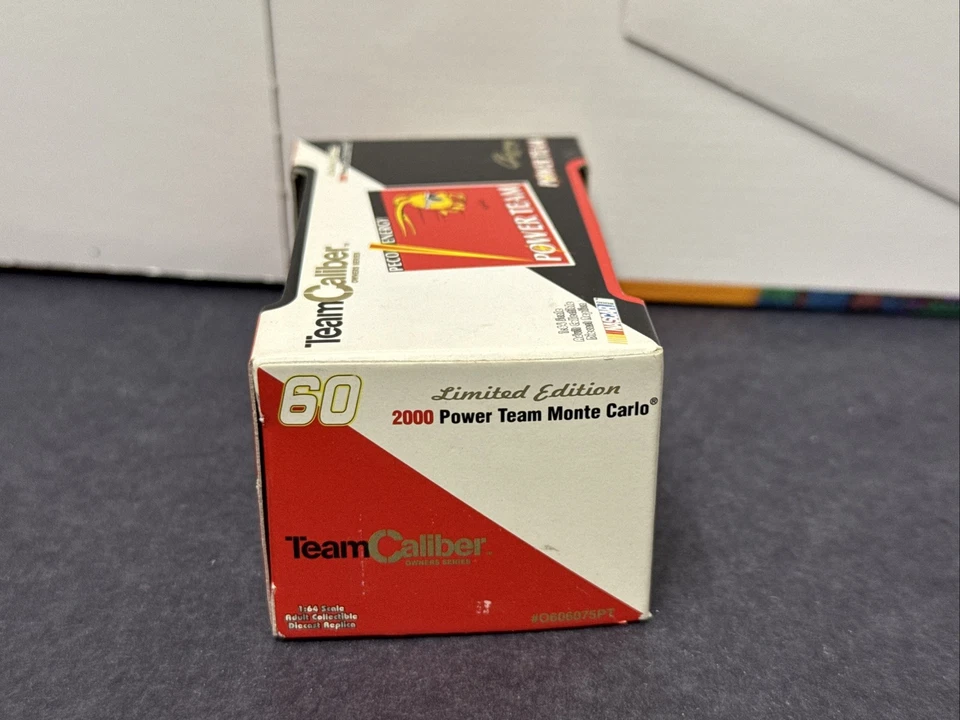 Geoffrey Bodine #60 Power Team 2000 1:64 NASCAR Team Calibre Diecast NUEVO Foto 4 de 4