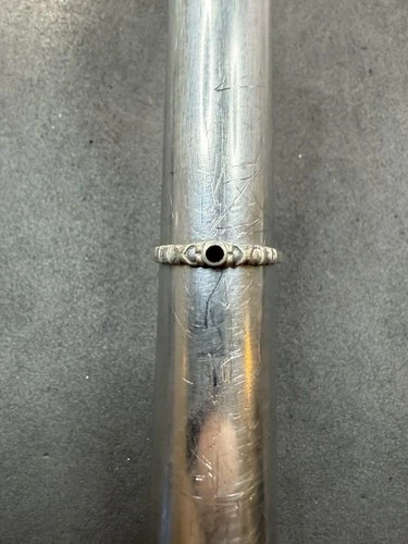 1.1g VTG Sterling Silver 925 Black Inlay Ring Size 5 Jewelry Lot O