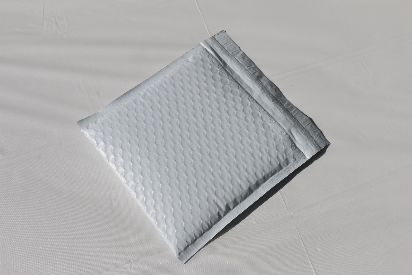 100 DVD 7.5x10 Hardshell Poly Bubble Mailers Self Seal TUFF BUBBLE 7.5