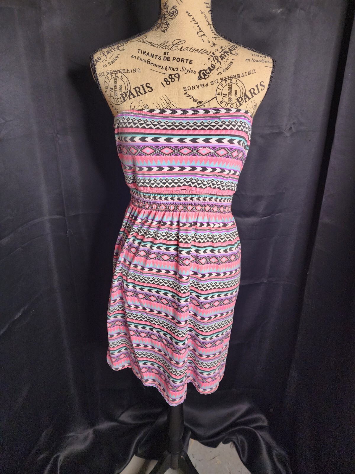 Empyre Multi-Colored Geometric Print Strapless Mi… - image 1