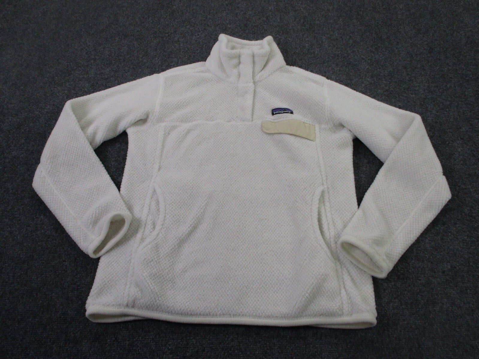Patagonia Womens M Snap-T Fleece Jacket White Fuzzy Sweater Outdoor Logo
