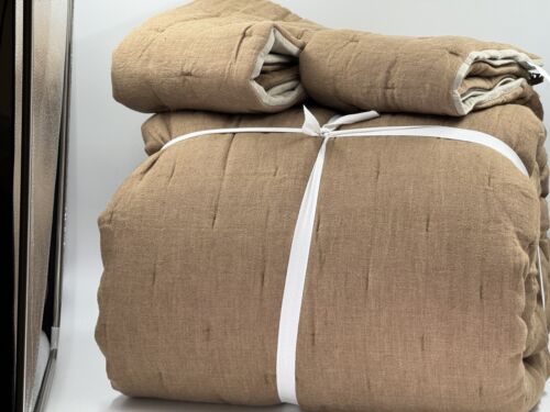 New Pottery Barn Everyday Linen Comfort Quilt, King + 3 Standard Shams, Bronze