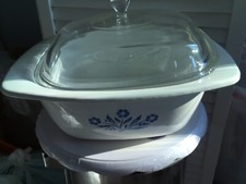 Rare Vintage Corning Ware Blue Cornflower Backing Casserole  1 3/4 QT P-1 3/4 B 