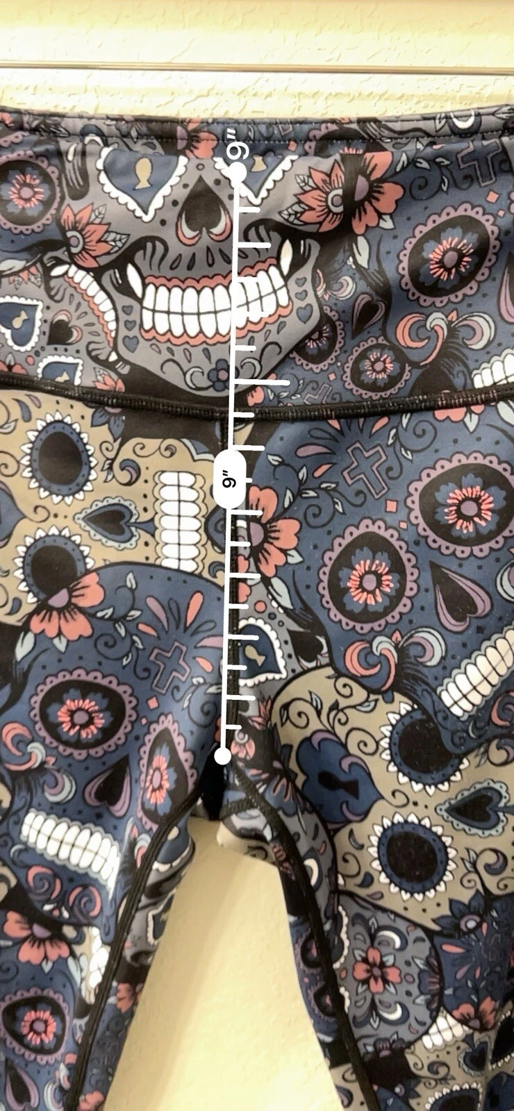 constantly-varied-gear midnight skull capri leggings