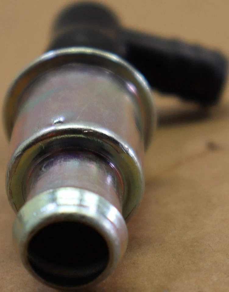 GM 88-93 Buick Oldsmobile Pontiac PCV cárter válvula de control de ventilación 25098058 OEM Foto 4 de 4