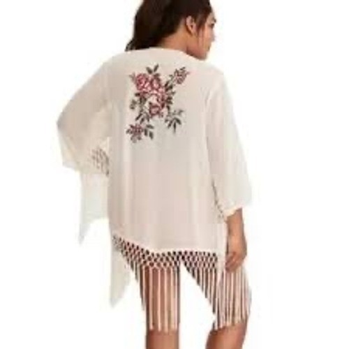 Torrid Ivory Floral Embroidered Cropped Fringe Kimono Plus Size