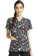 Cherokee Prints Women Scrubs Top V-Neck Print CK671, Size: XS, Scroll for It