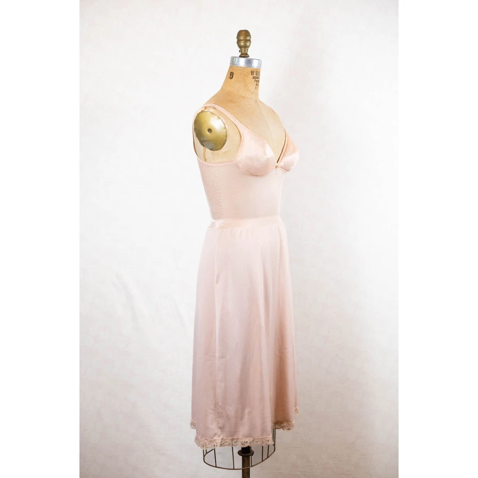 Vestido sin Mangas Olga Sin Costuras Vintage Años 70 Body, Lencería 34A Estilo 395, Rubor Desnudo Foto 3 de 4