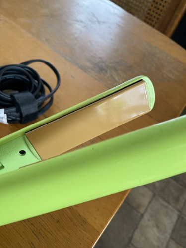 CHI Sweet & Stylish Collection KEY LIME Ceramic Hairstyling Iron 1" - Picture 9 of 10