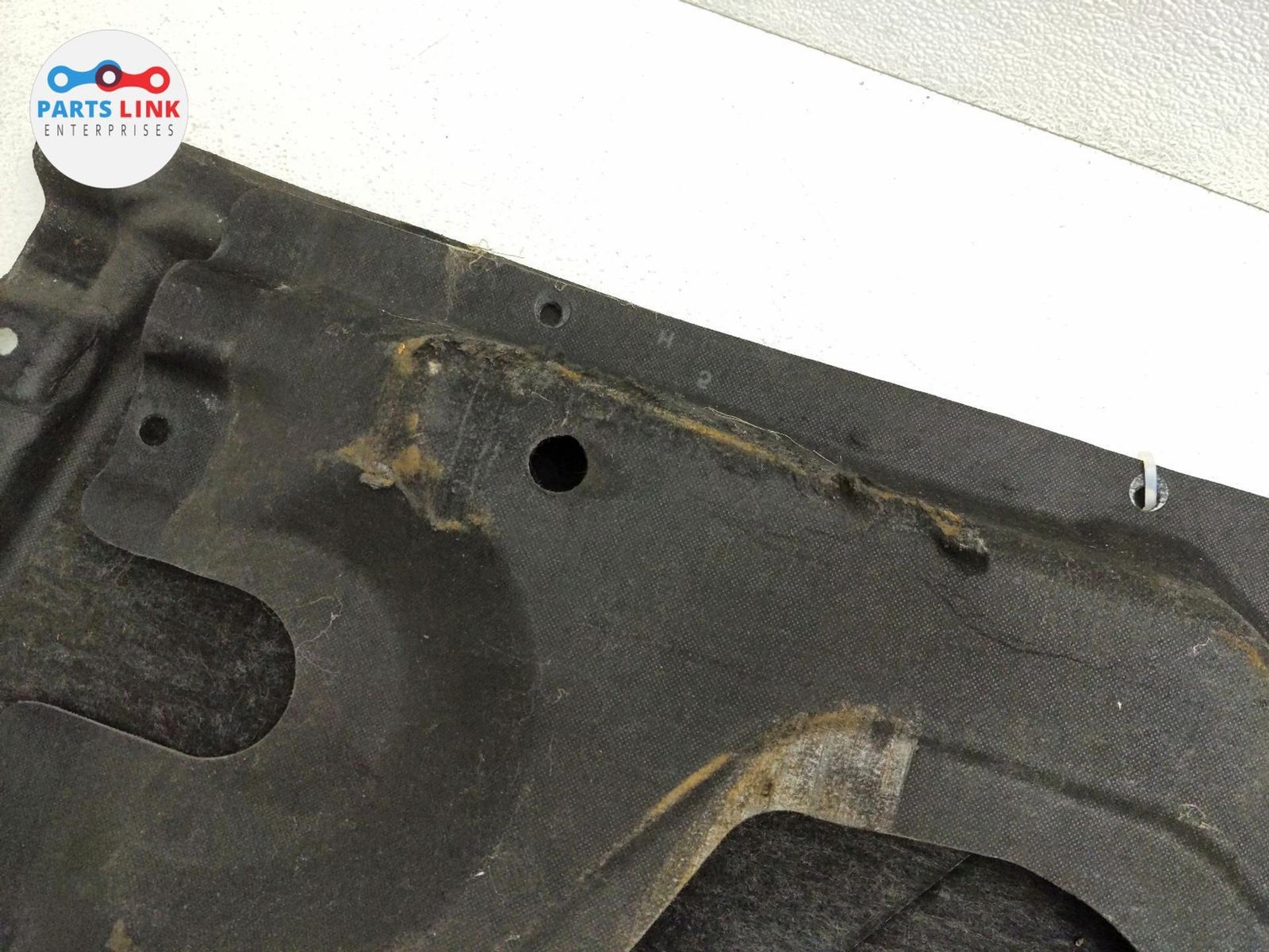 16-20 BENTLEY BENTAYGA LEFT UNDERBODY SPLASH SHIELD AERO GUARD SIDE COVER TRIM