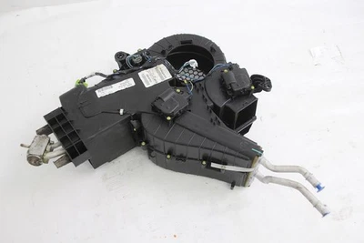 Zuheizer Chrysler GRAND VOYAGER RT 68057719AA 68164489AA 2.8 120 KW 163 PS Diese - Bild 1 von 4