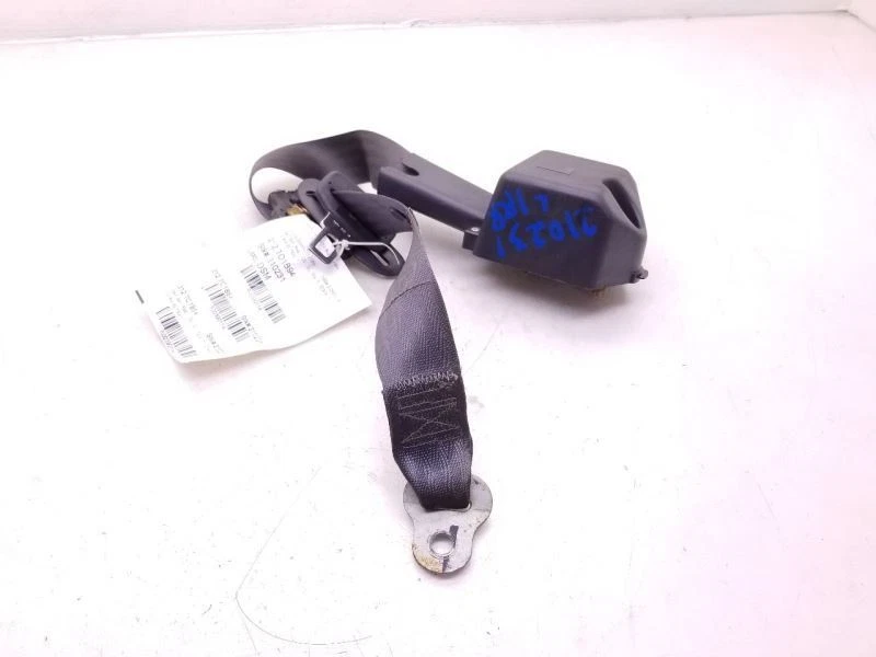 Toyota Corolla LE 1994 1,8 L lado del conductor conjunto de cinturón de seguridad trasero  Foto 3 de 4