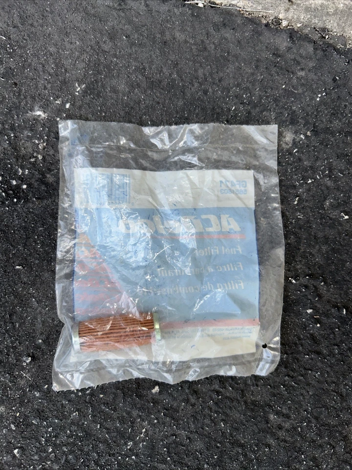 Genuine GM 05651803 Fuel Filter - Image 2 of 2