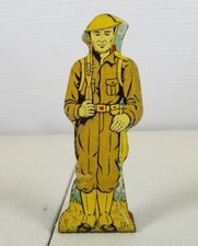 VINTAGE METAL INFANTRY PRIVATE TOY PROP MARX TOYS MADE IN USA 22. 41G