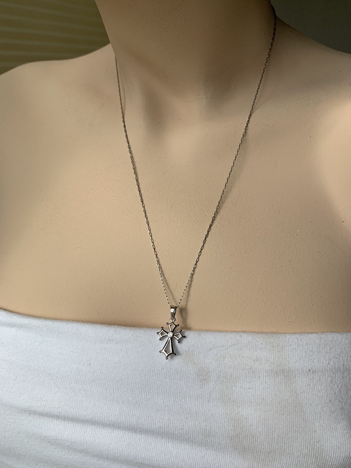 Sliver Cross Necklace Cute With Diamond Small Unbranded