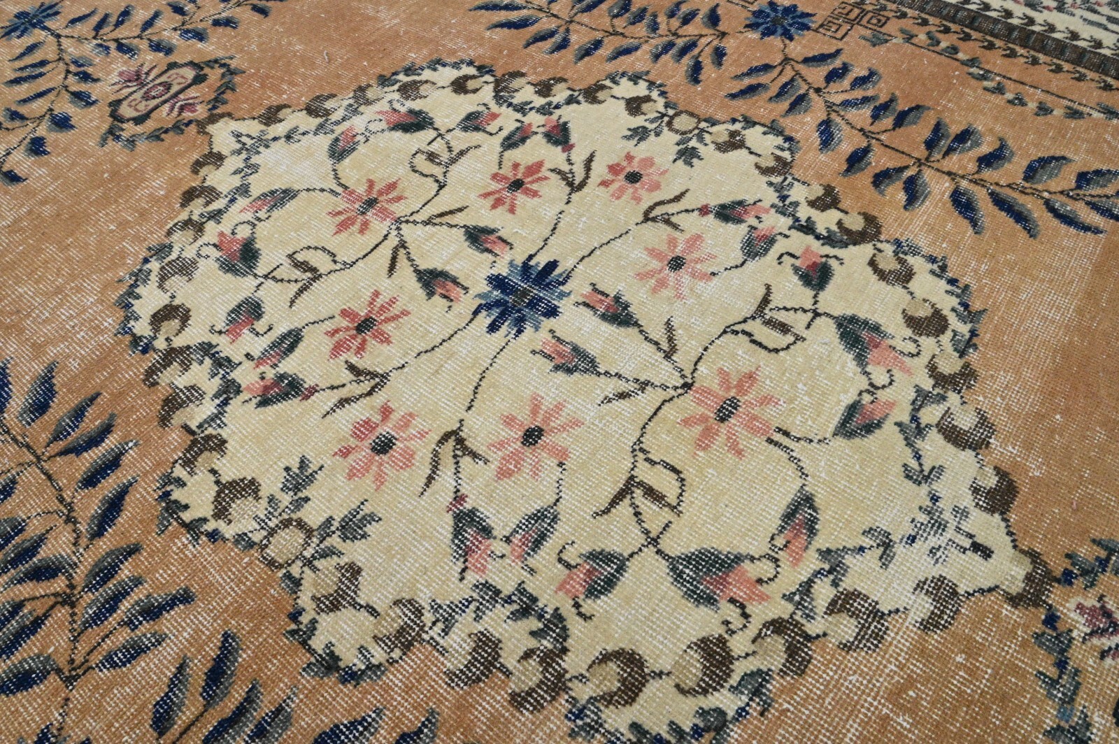 Picture 4 of 10
