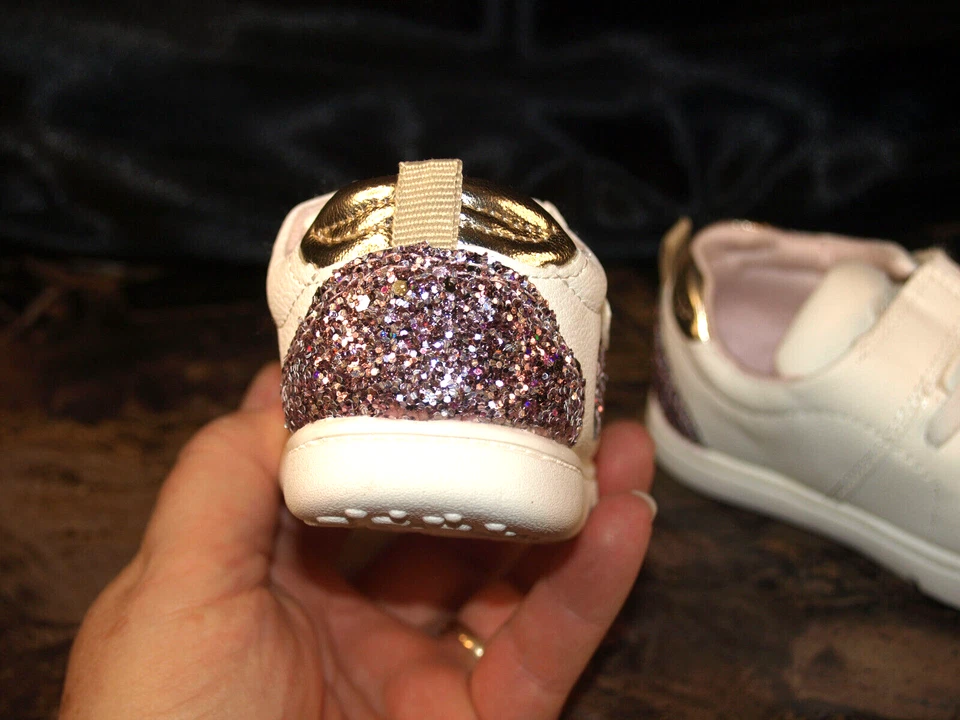 NEW 5M Girls CARTER'S Shoes w sparkle pink heart Super Cute - no box - Image 3 of 4