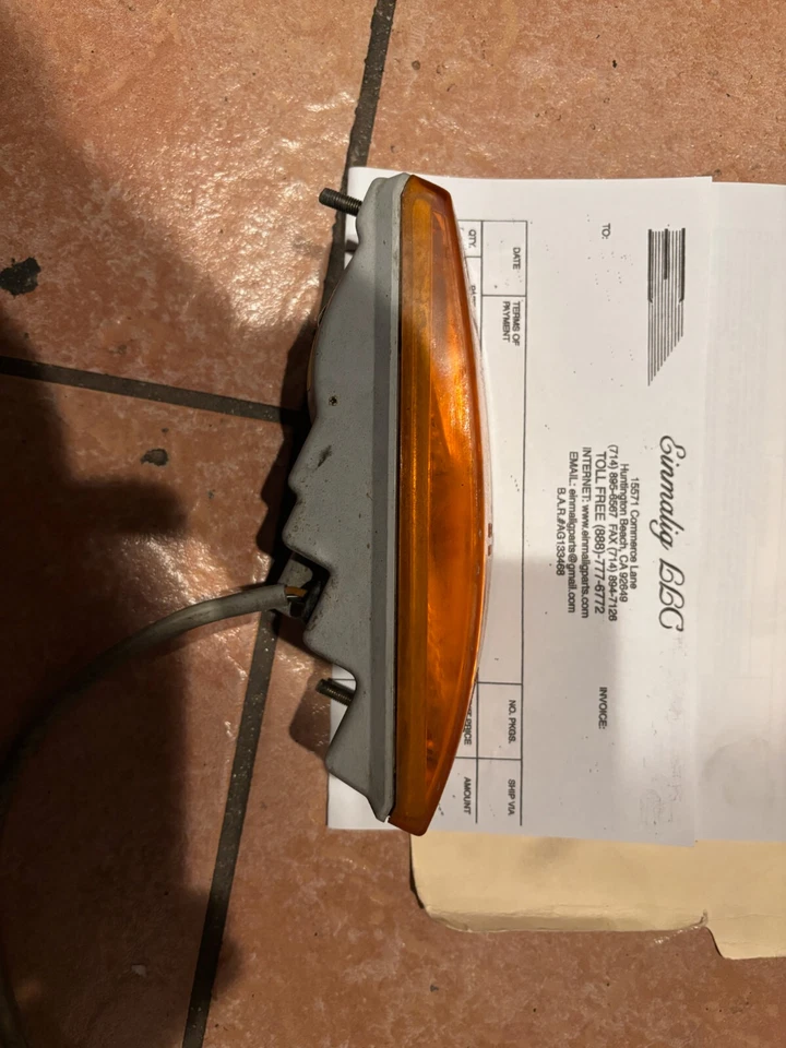 Luces marcadoras laterales originales porsche 911 91163141700 1974-1989 Foto 3 de 3