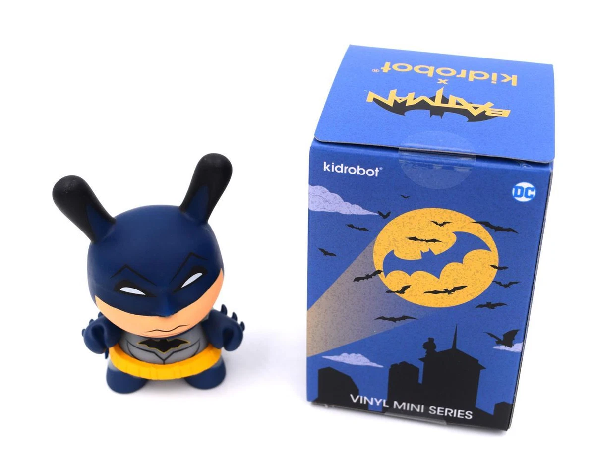 BATMAN DC DUNNY SERIES MINI VINYL TOY FIGURE KIDROBOT