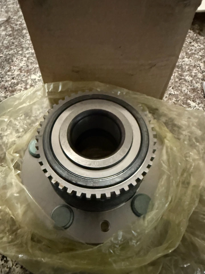 Buje trasero y cojinete HUB-22 nuevo OEM Ford Motorcraft Foto 2 de 4