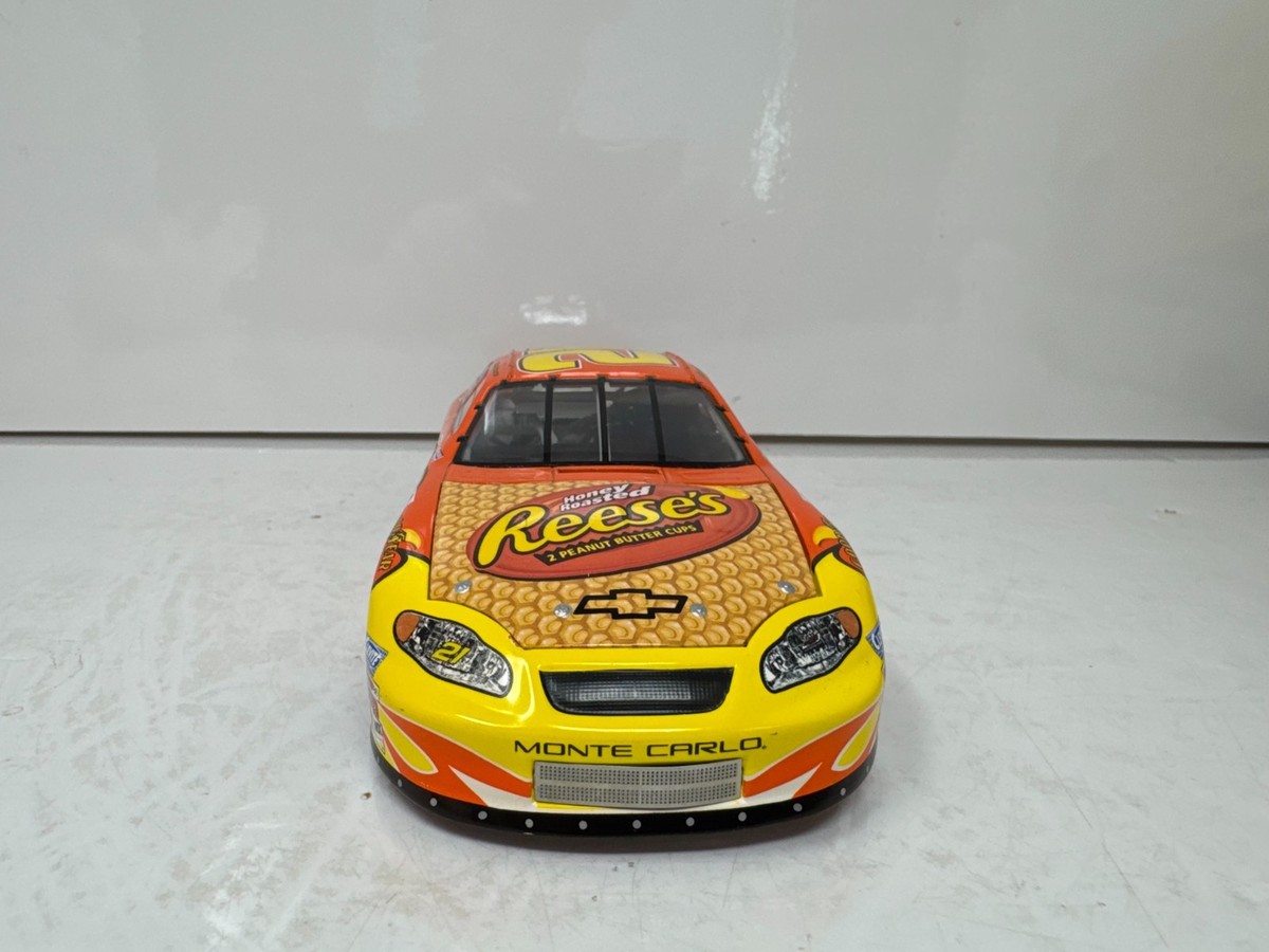 Action Nascar #21 Kevin Harvick Reese's Dealer Exclusive 2003