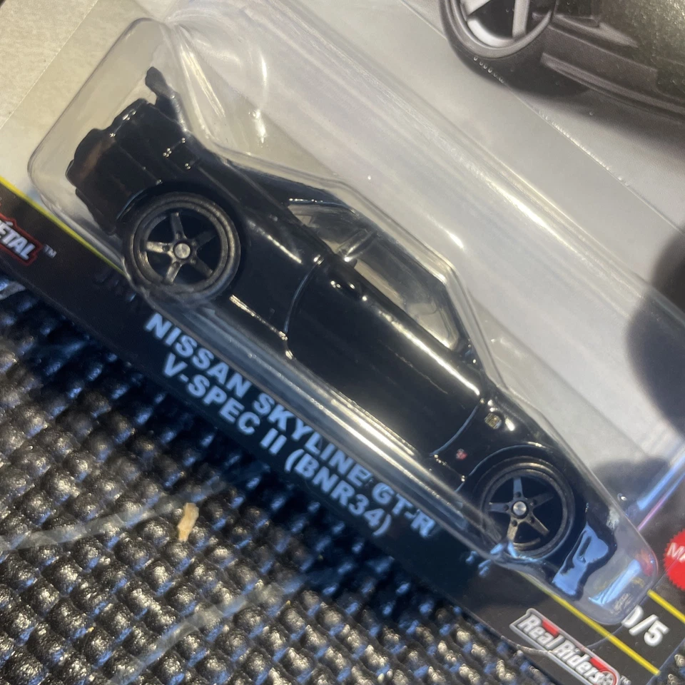Chase Hot Wheels 2025 Timeless Icons - V-Spec II Nissan Skyline GT-R R34 - 0/5  Foto 2 de 3