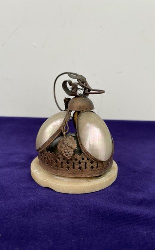 Antike französische Palais Royal Speiseglocke mit Perlmutt Muscheln - Bild 1 von 11