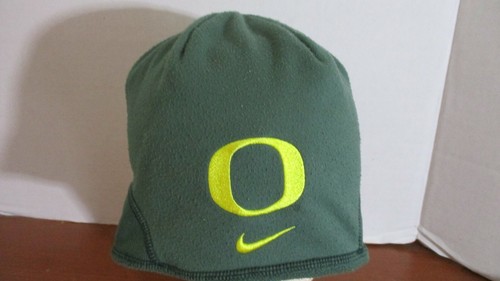 NIKE OREGON DUCKS BEANIE HAT~One Size 