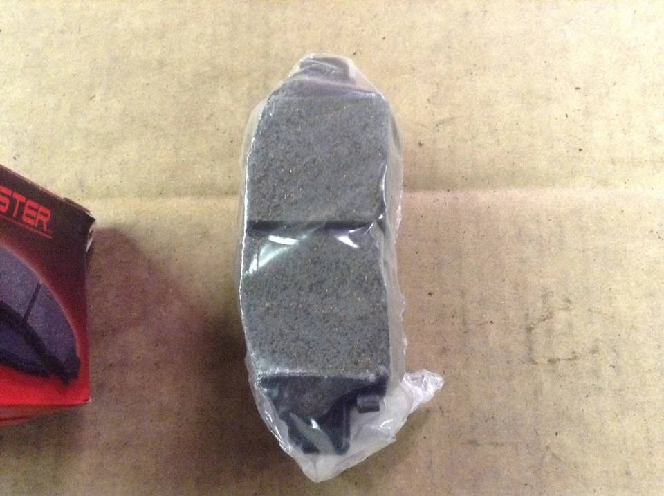 Pastillas de freno de disco delanteras Stop Master ST562 Foto 4 de 4