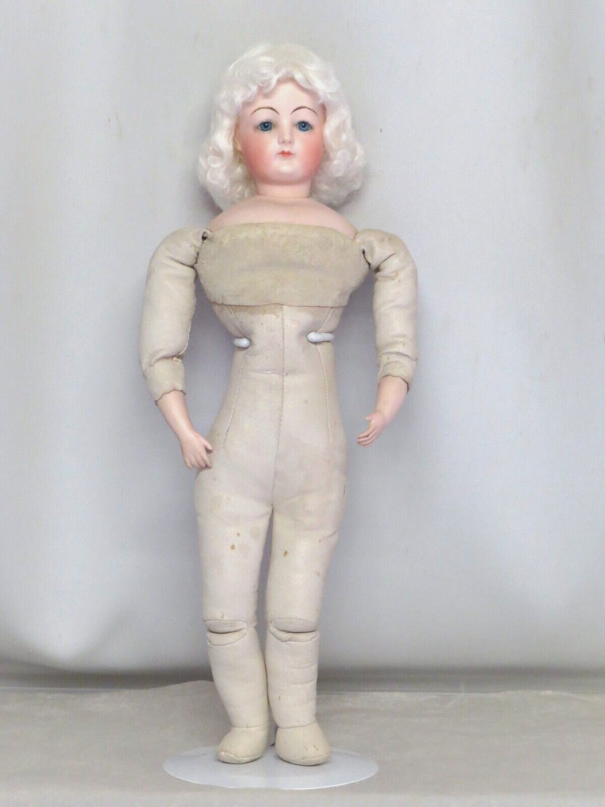 Poupée de mode ancienne Gaultier 54 cm reproduction de collection pour vitrine